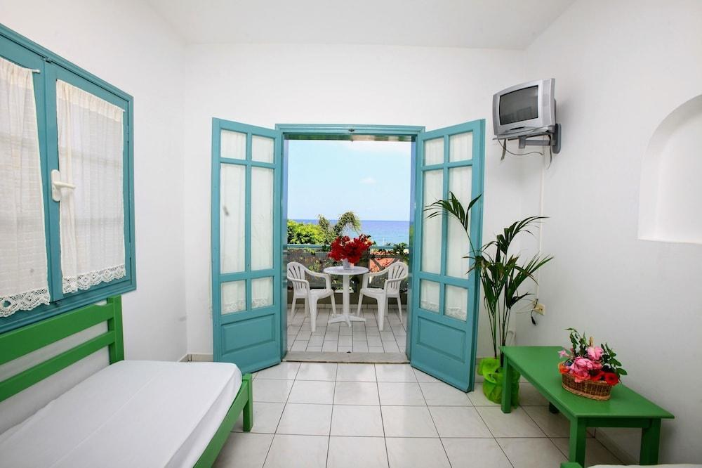 Anatoli Apartments photo 3
