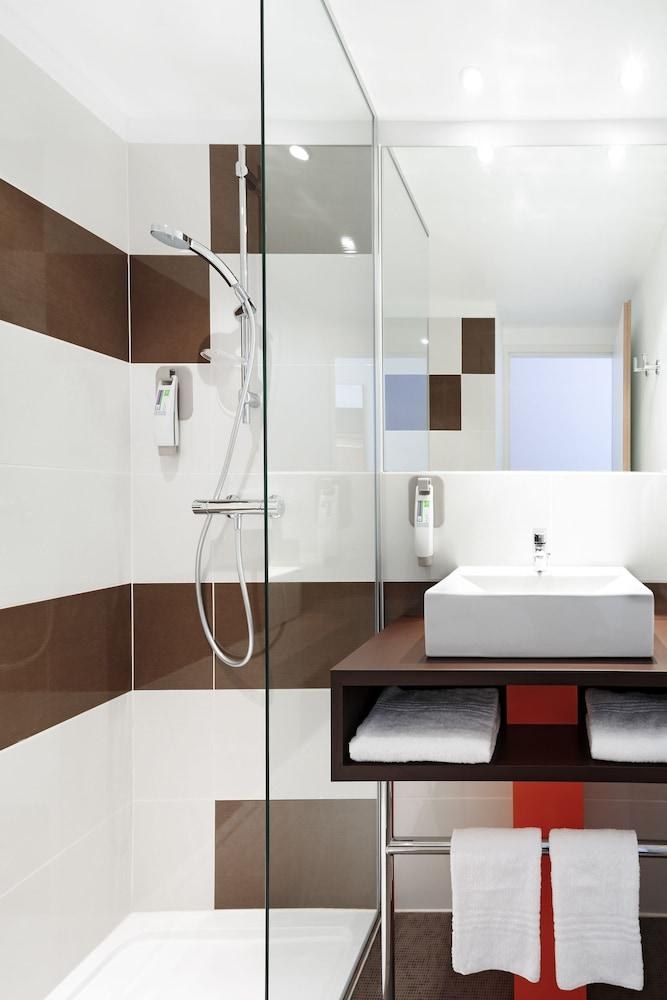 Hotel Ibis Styles Montpellier Centre Comedie photo 3