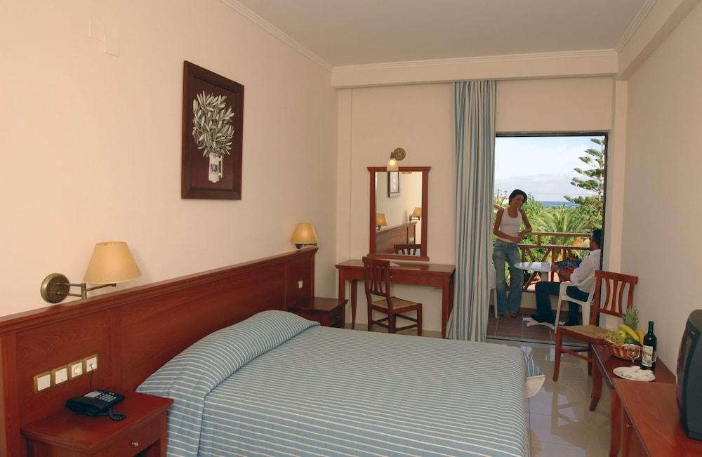 Cactus Beach Hotel photo 2