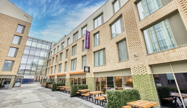 Premier Inn Premier Inn London Southwark - Southwark Station