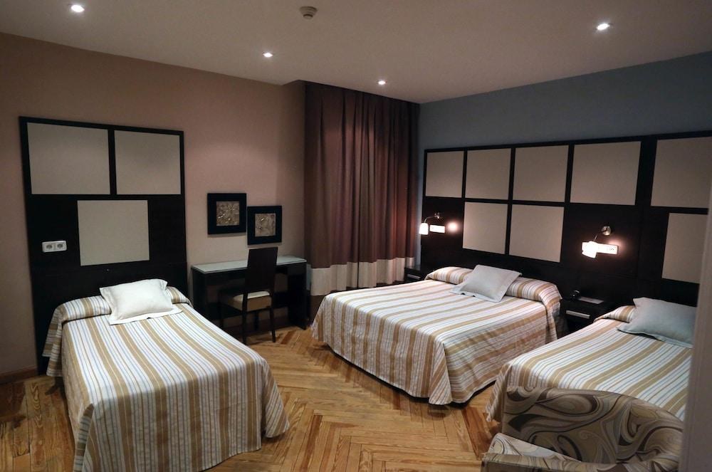 Hostal Sol Square Madrid photo 2