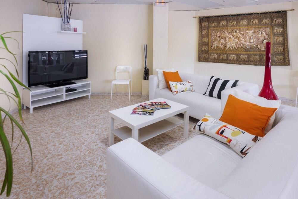 HOSTAL SANS photo 4