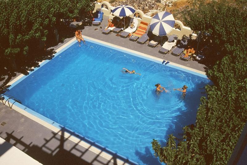 Artemis Santorini photo 2