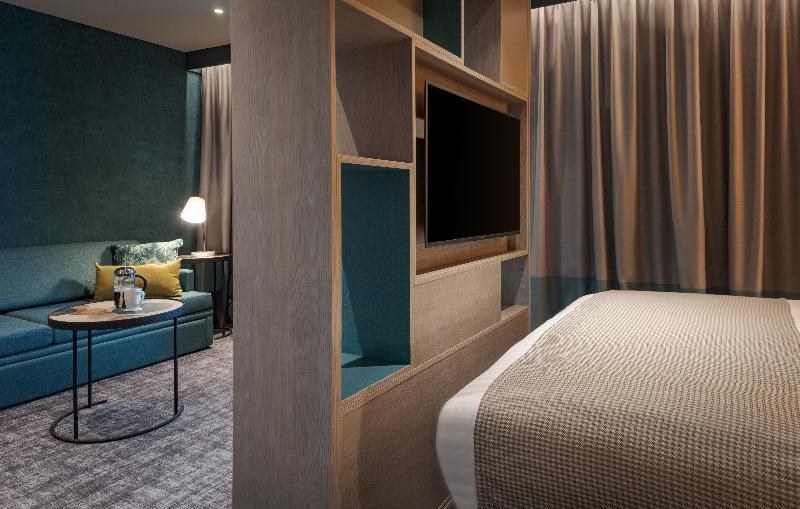 Staybridge Suites London - Heathrow Bath Road photo 2