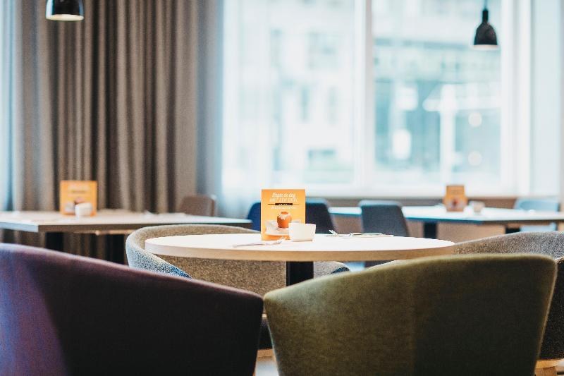 Holiday Inn Eindhoven Airport photo 2