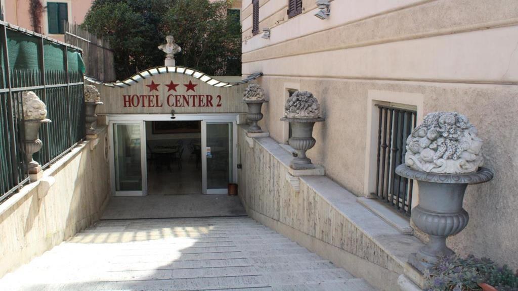 Center 2