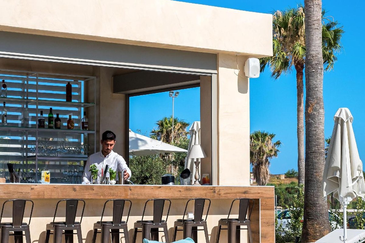 Airis Boutique & Suites - Adults Only photo 4