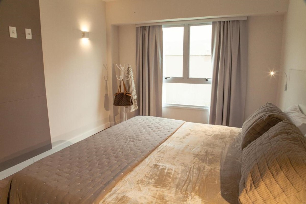 AMERICAS TOWNHOUSES HOTEL photo 1