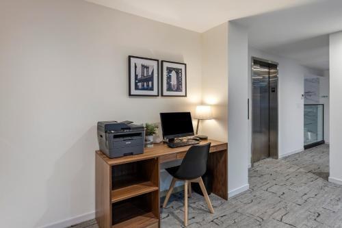 Best Western Plus Soho Hotel photo 1
