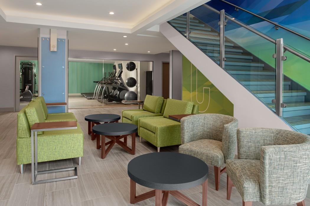 Holiday Inn Express & Suites Woodside LaGuardia Airport photo 3