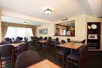 Best Western Plus Meadowlands photo 4