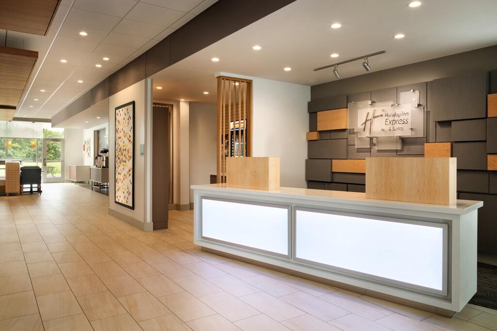 Holiday Inn Express Jamaica - Jfk Airtrain - Nyc photo 1