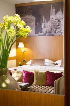 Starhotels Tourist