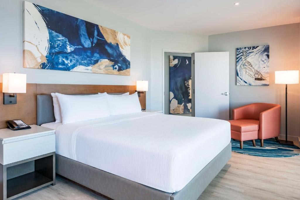 EMBASSY SUITES BY HILTON ARUBA RESORT photo 1