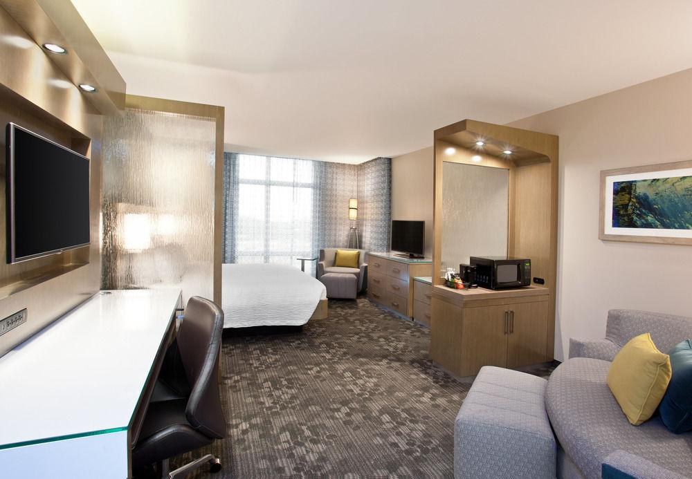 Courtyard by Marriott Orlando South/Grande Lakes Area photo 2