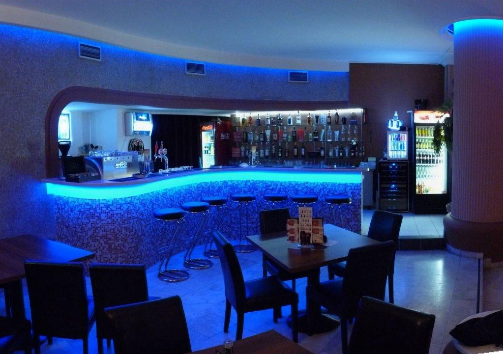 Hotel Passage photo 1