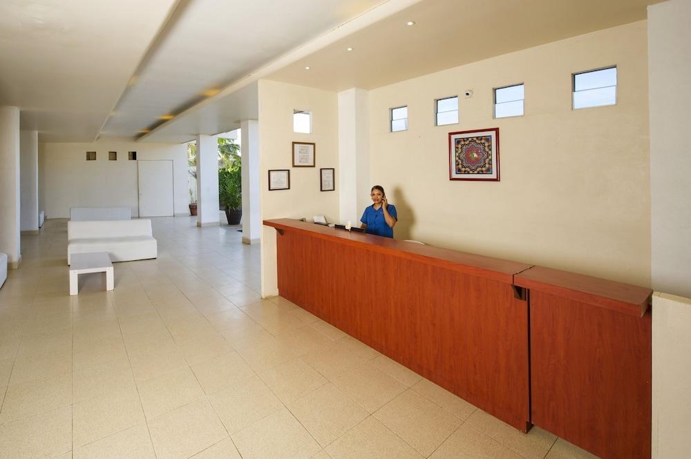 Mishol Hotel & Beach Club photo 1