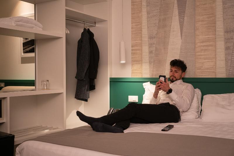 Smart Hotel - Naples Harbour photo 1