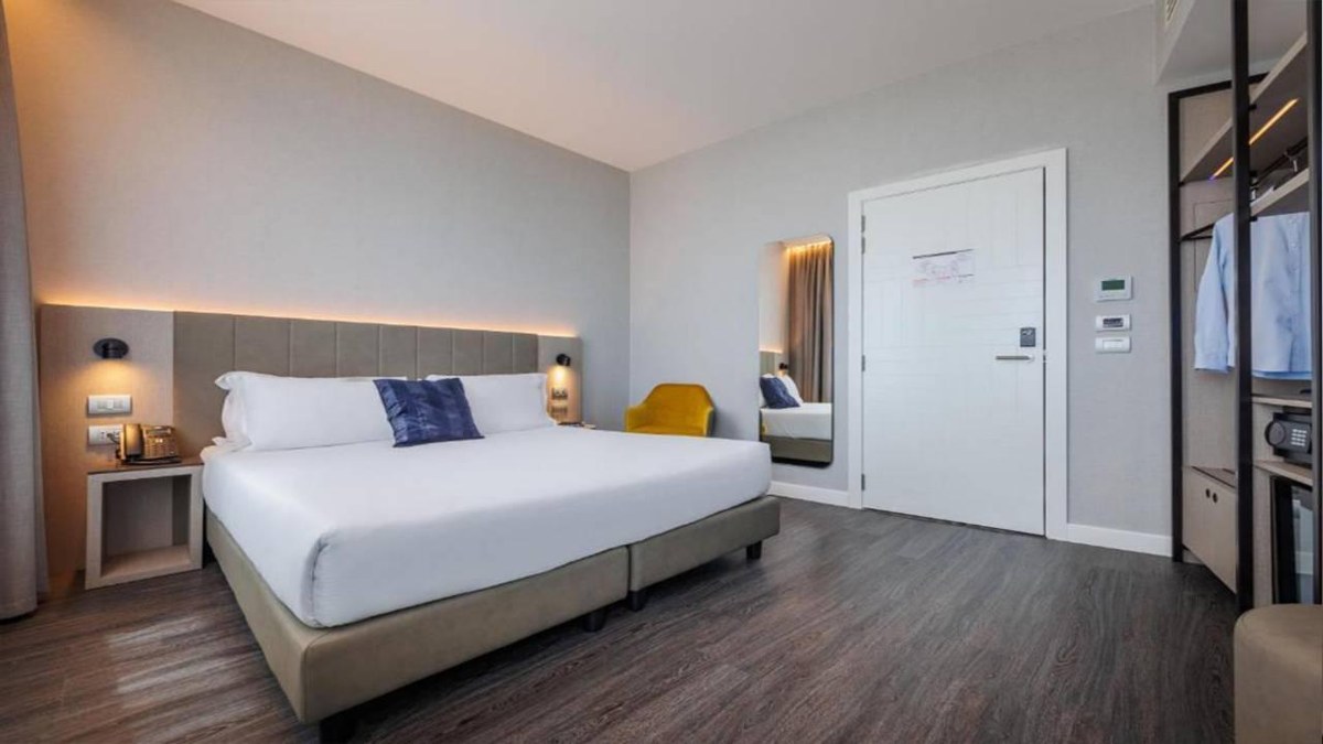 Ih Hotels Milano Centrale photo 1
