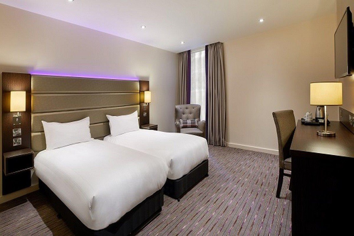 Premier Inn Manchester Trafford Centre Nth photo 4