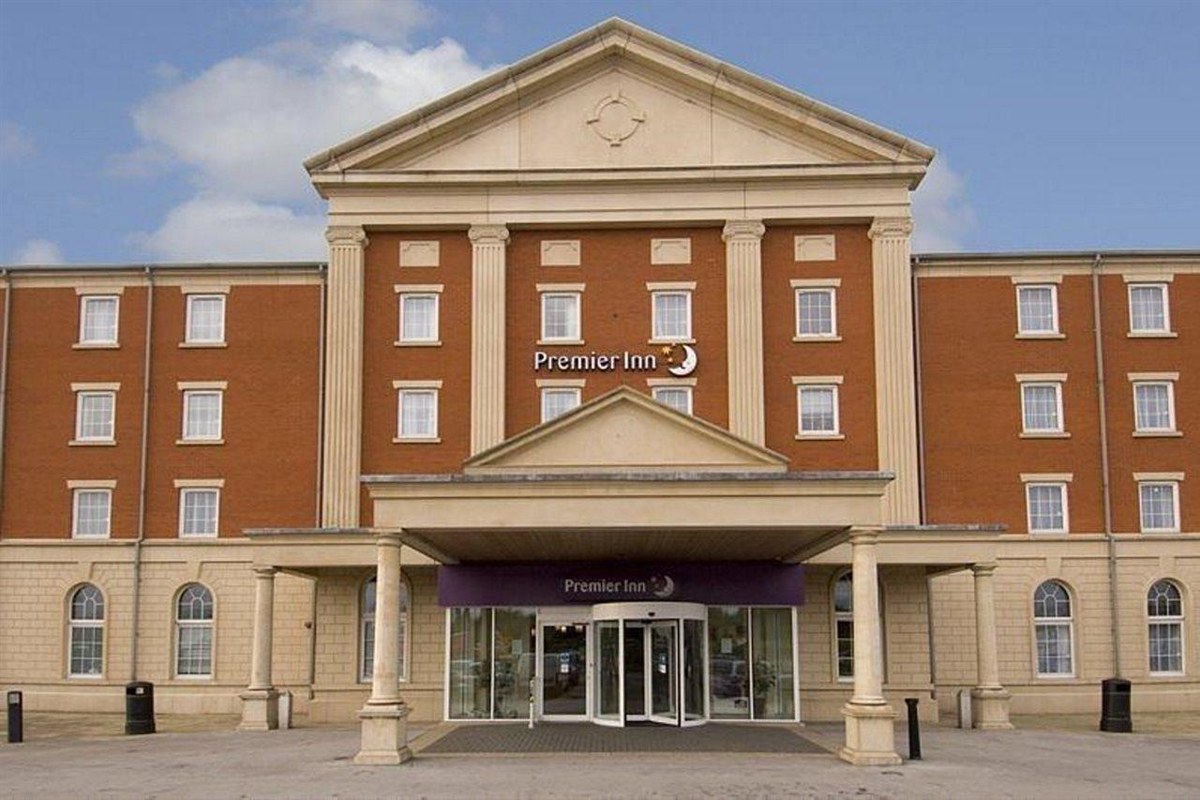 Premier Inn Manchester Trafford Centre Wst photo 1