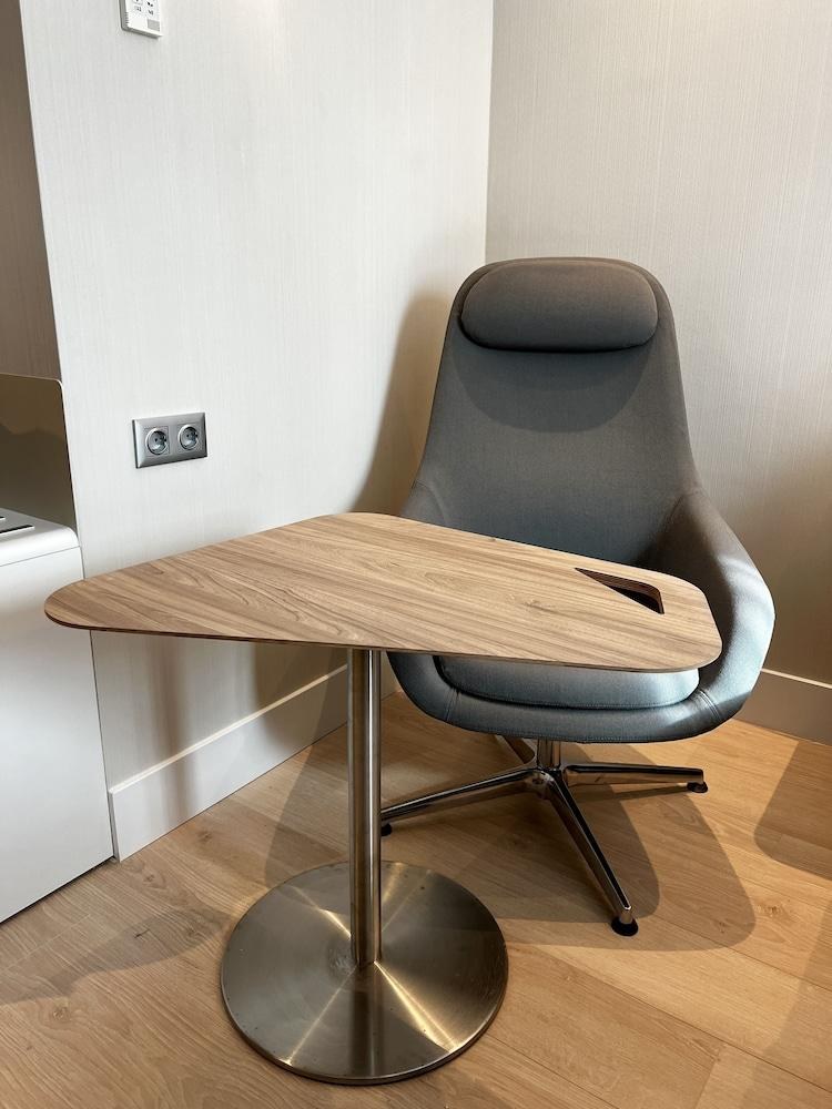 Holiday Inn Express Madrid Airport by IHG photo 1