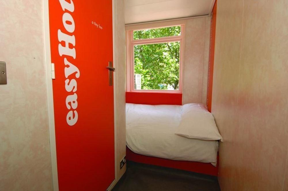 Easyhotel South Kensington photo 1