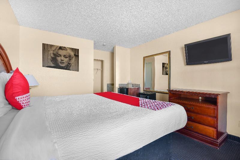 OYO Hotel San Antonio Lackland Near Seaworld photo 2
