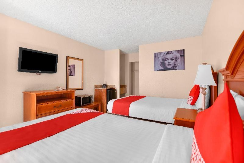 OYO Hotel San Antonio Lackland Near Seaworld photo 3