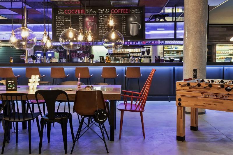 MOXY ATHENS CITY photo 4