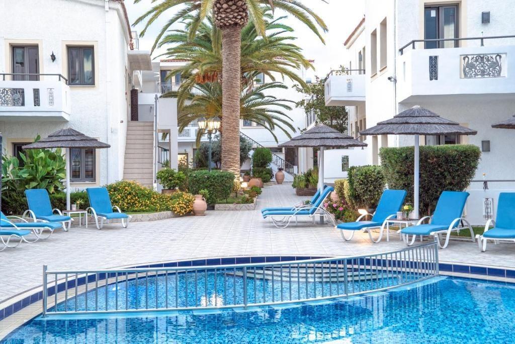 Flamingos Hotel photo 1