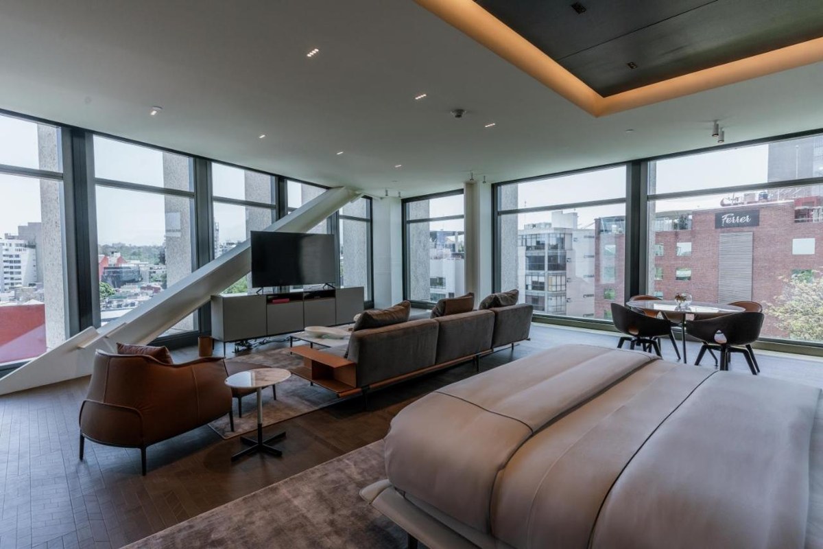 ALEXANDER HOTEL photo 1