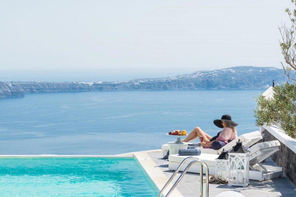 Mythical Blue Luxury Suites photo 2