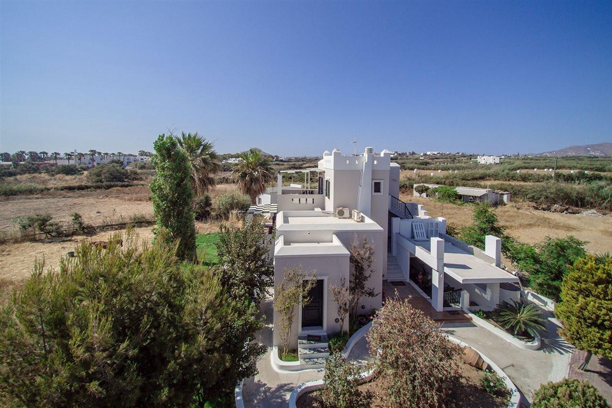 Glaronissi Beach Luxury Suites and Apartments photo 2