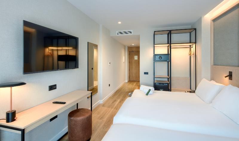 Sercotel Rosaleda Málaga photo 4