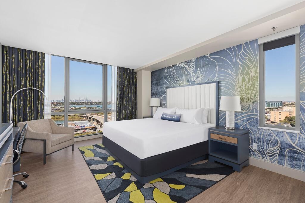 Hotel Indigo Flushing - LaGuardia by IHG photo 2