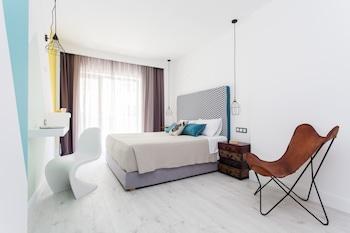BLUE BOTTLE HOTEL