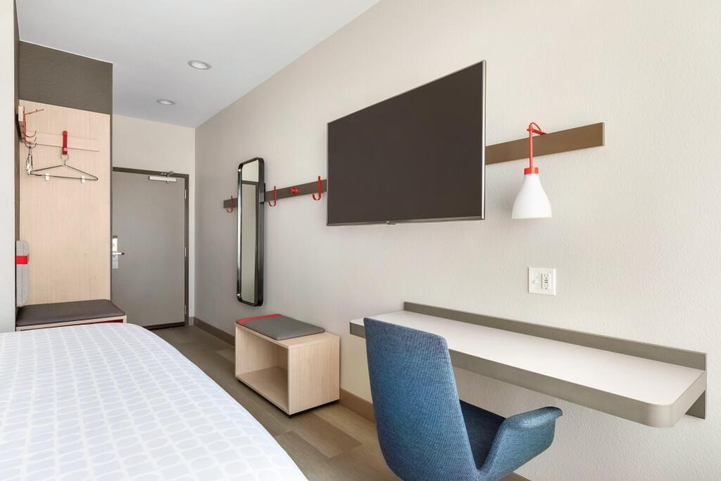 avid hotel Nashville Airport by IHG photo 2