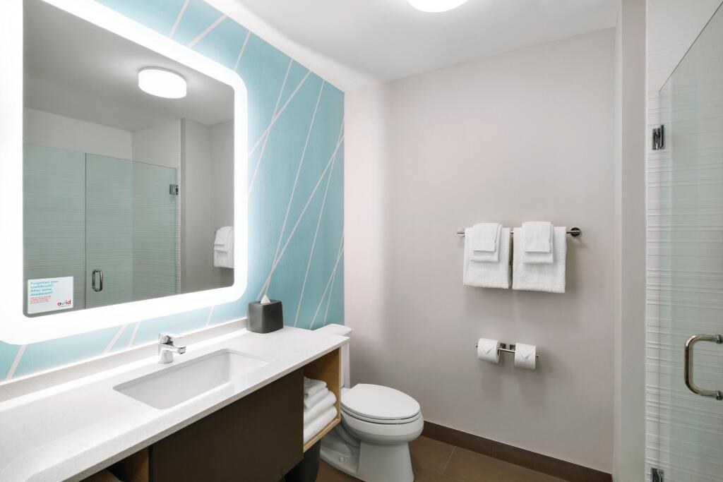 avid hotel Nashville Airport by IHG photo 4
