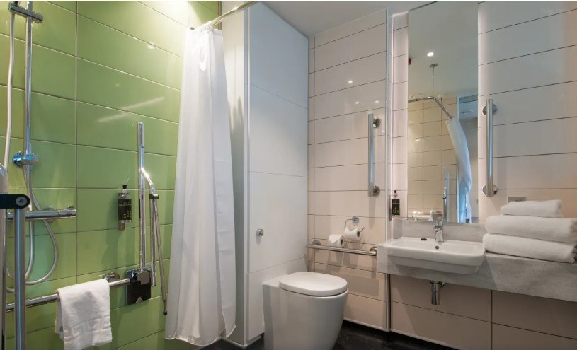 hub by Premier Inn London Paddington - Paddington Station photo 1
