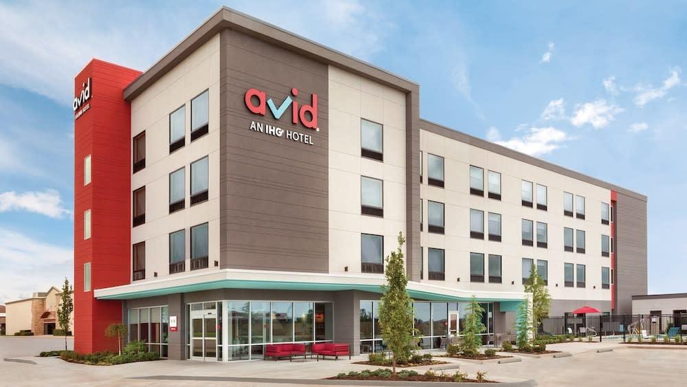 Avid Hotels Orlando International Airport by IHG photo 4