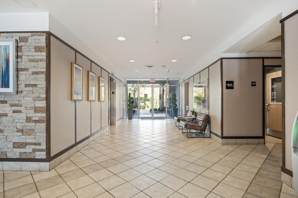 Suburban Studios Orlando - Ocoee/Winter Garden photo 4