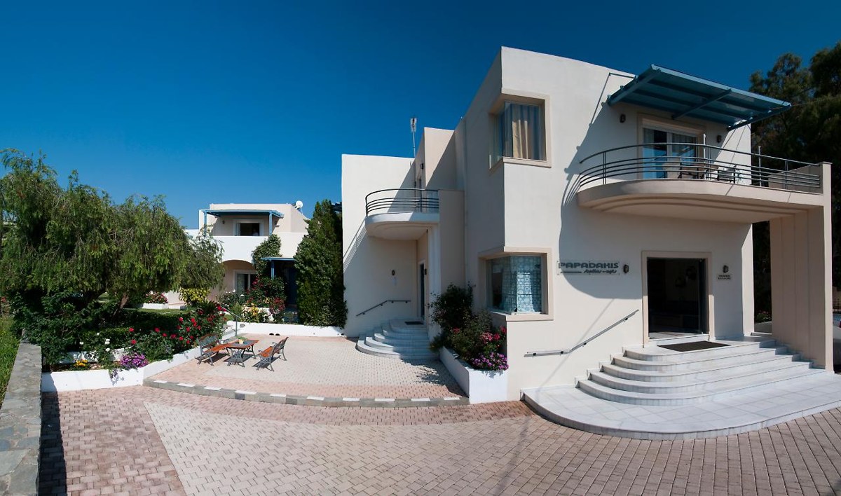 Papadakis Apartments photo 3