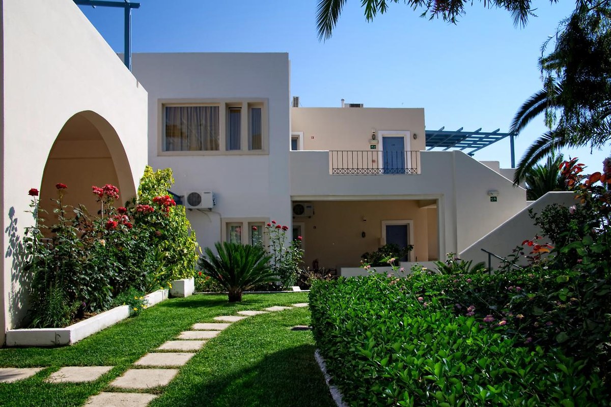 Papadakis Apartments photo 4