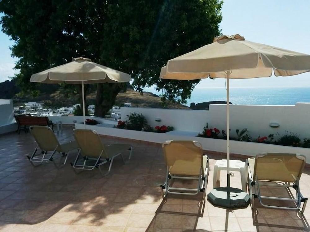 Little Lindos Sea View Studios photo 2
