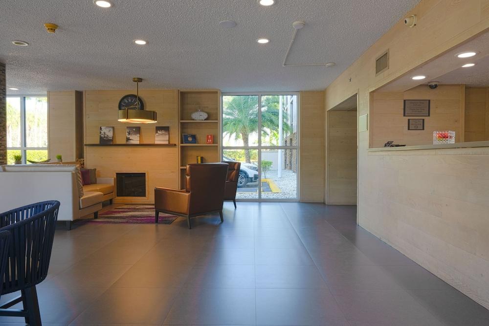 The Palms Inn & Suites Miami, Kendall, FL photo 2