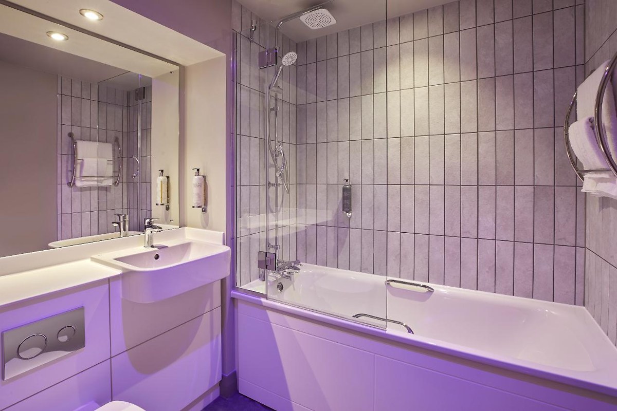Premier Inn Premier Inn London Ilford - Newbury Park photo 3