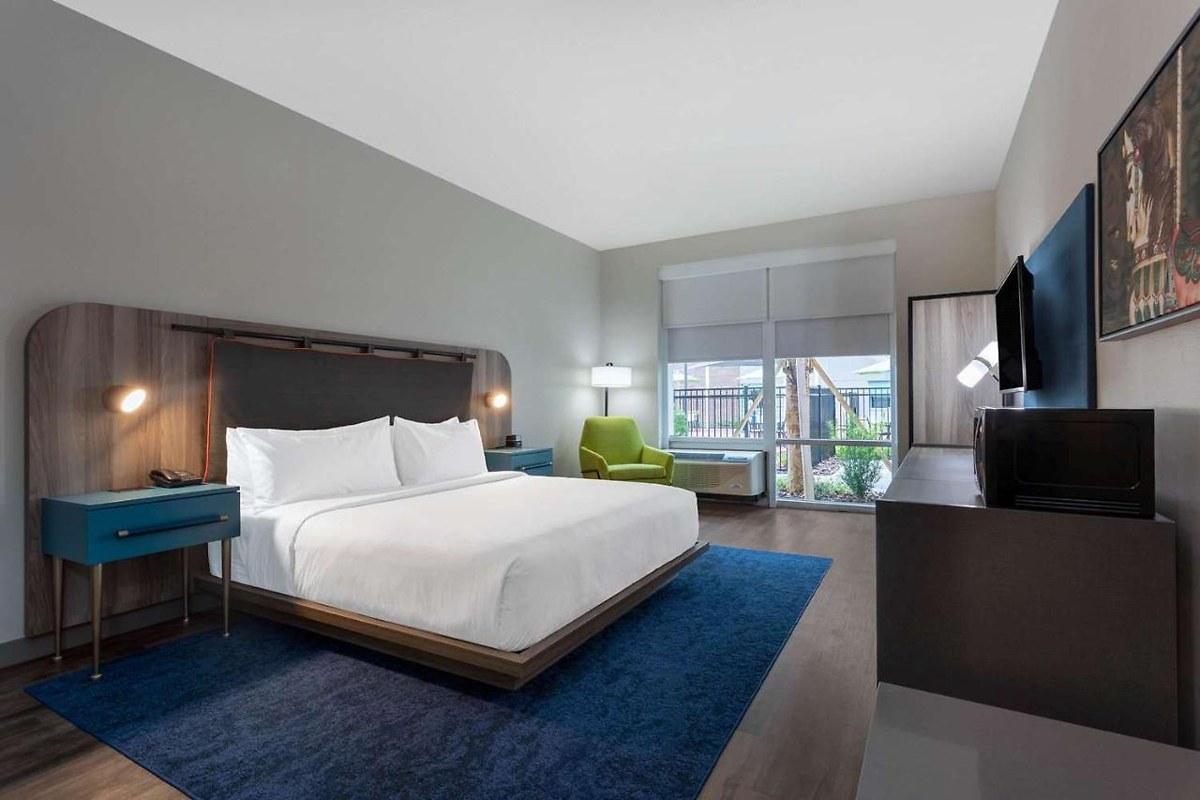 TRYP by Wyndham Orlando photo 1
